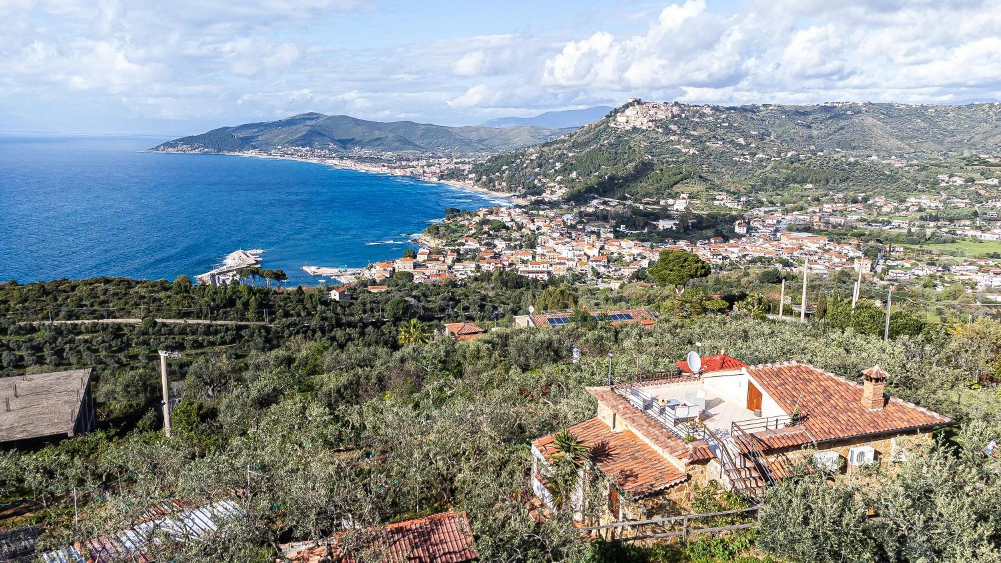 Bellezza In Cilento Panoramic Apts Castellabate Exterior foto